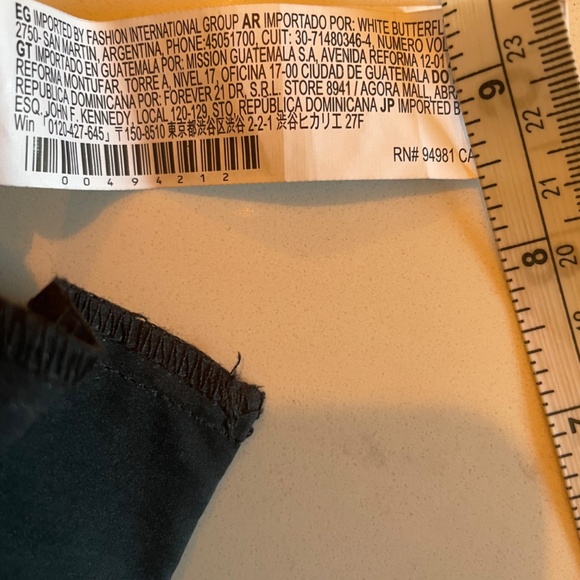 Forever  21 Toggle Woven  Parachute Pants in Black SIze Small - Picture 7 of 7